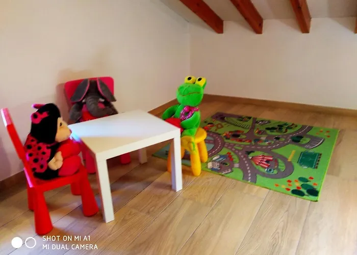 Holiday home Casa Amplia Con Jardin Y Aparcamiento G-100147 *