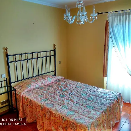 Nyaraló Casa Amplia Con Jardin Y Aparcamiento G-100147 *