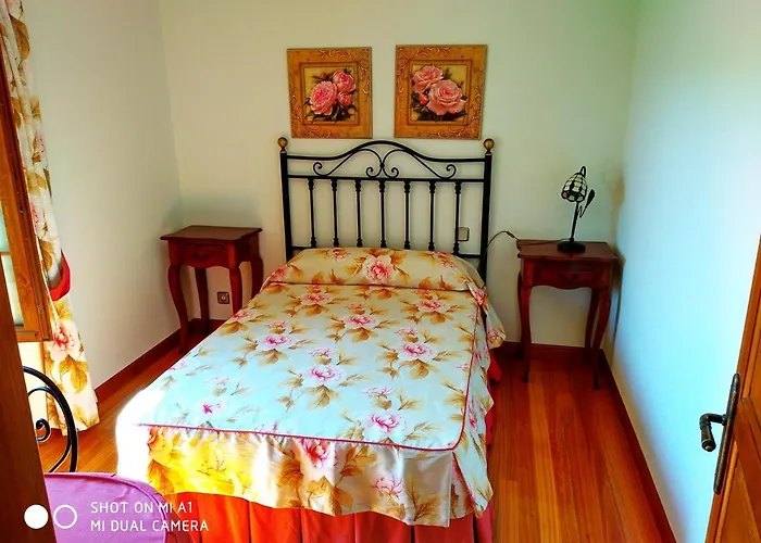 Casa Amplia Con Jardin Y Aparcamiento G-100147 * אחו