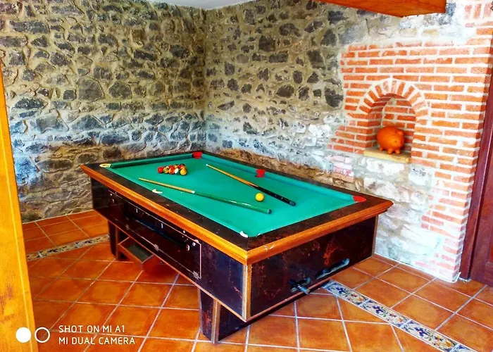 Casa Amplia Con Jardin Y Aparcamiento G-100147 בית נופש